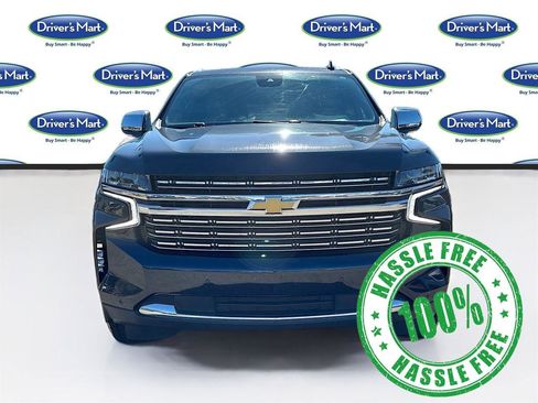 Used 2023 Chevrolet Suburban Premier image 2