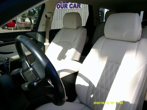 Used 2023 Buick Enclave Avenir w/ Avenir Technology Package FWD image 11