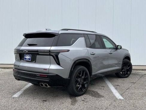 Used 2024 Chevrolet Traverse RS w/ LPO, Floor Liner Package AWD/4WD image 5