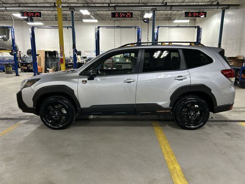 Certified 2025 Subaru Forester Wilderness AWD/4WD image 5