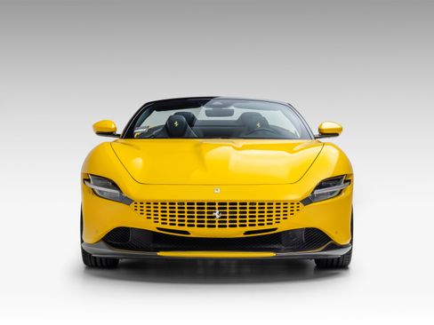Certified 2025 Ferrari Roma Spider image 3