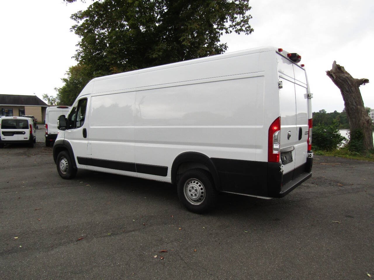 Used 2025 RAM ProMaster 3500 w/ Convenience Group FWD image 30