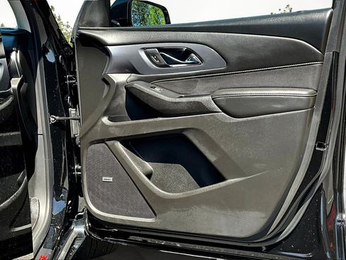 Used 2021 Chevrolet Traverse Premier w/ Redline Edition FWD image 24