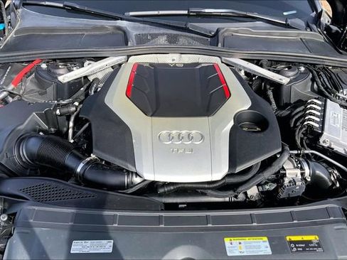 Used 2020 Audi S4 Premium Plus w/ Premium Plus Package image 10