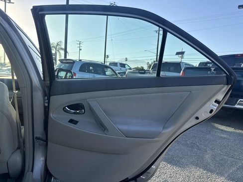 Used 2007 Toyota Camry CE FWD image 19
