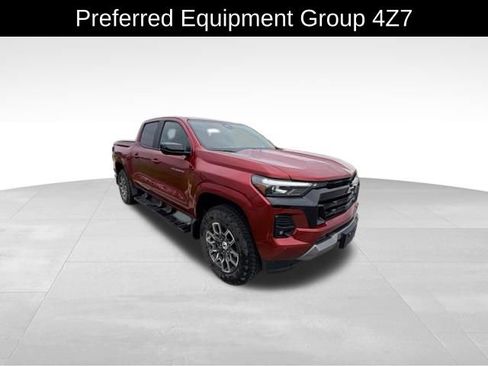Used 2026 Chevrolet Colorado Z71 w/ Technology Package AWD/4WD image 5
