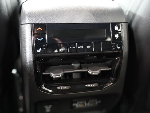 New 2025 Jeep Grand Cherokee L Limited image 6