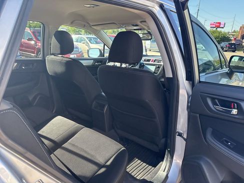 Used 2015 Subaru Outback 2.5i Premium AWD/4WD image 29