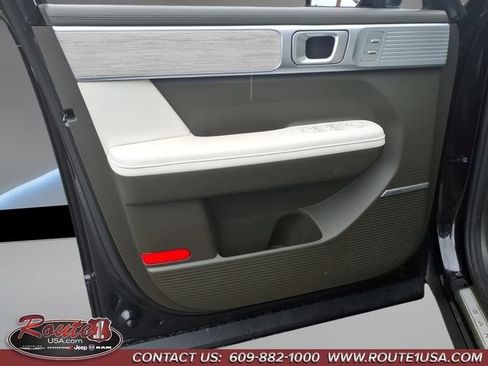 Used 2025 Hyundai Santa Fe Calligraphy AWD/4WD image 25