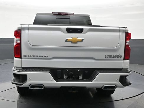 Used 2024 Chevrolet Silverado 1500 High Country w/ Technology Package RWD image 4