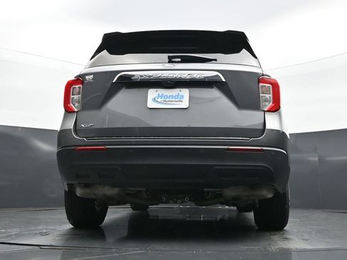 Used 2021 Ford Explorer XLT RWD image 25