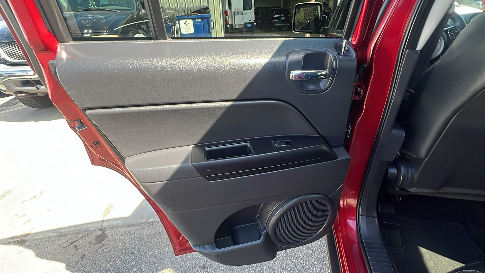 Used 2017 Jeep Patriot High Altitude AWD/4WD image 15