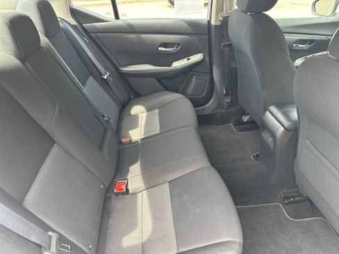 Used 2022 Nissan Sentra SV image 23