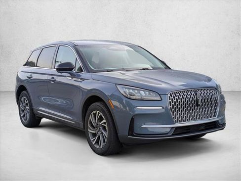 Used 2023 Lincoln Corsair AWD w/ Equipment Group 101A image 3