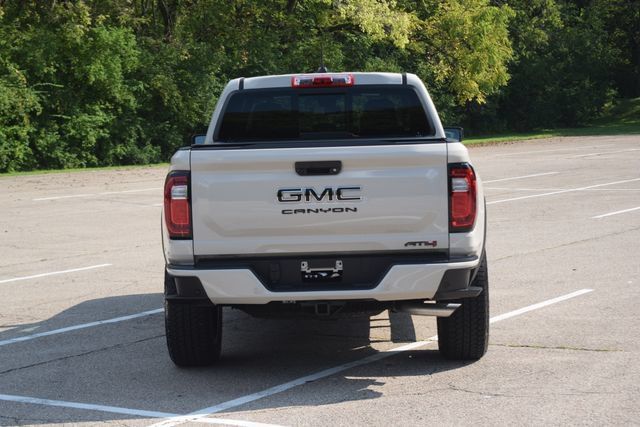 Used 2026 GMC Canyon AT4 w/ Technology Plus Package AWD/4WD image 25