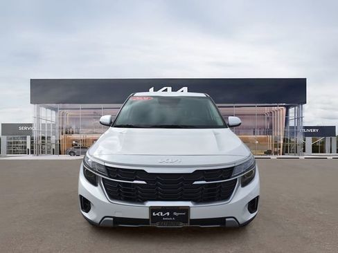 New 2026 Kia Seltos LX FWD image 9
