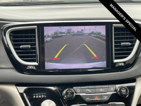 Used 2023 Chrysler Pacifica Touring-L FWD image 24