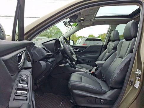 Used 2023 Subaru Forester Touring AWD/4WD image 14