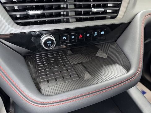 New 2025 Ford Explorer ST-Line w/ Premium Package image 27