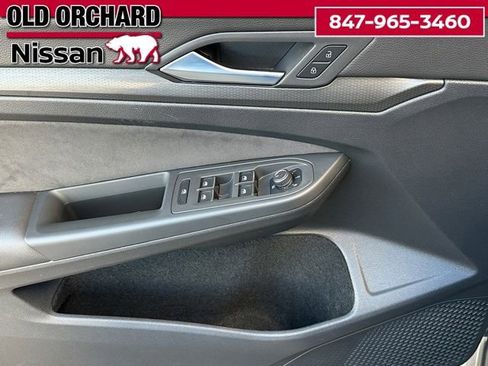 Used 2023 Volkswagen GTI 40th Anniversary Edition image 10