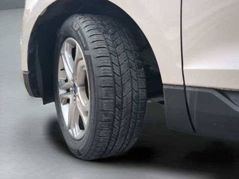 Certified 2018 Ford Edge Titanium w/ Ford Safe & Smart Package image 64