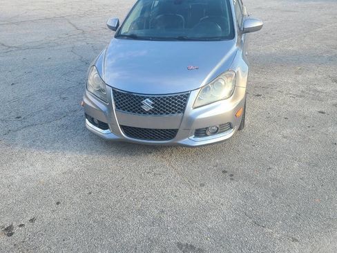 Used 2011 Suzuki Kizashi Sport SLS image 4