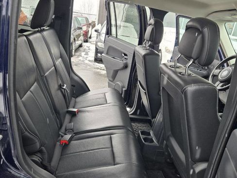 Used 2012 Jeep Liberty Sport image 16