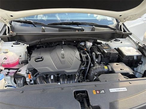 Certified 2025 Kia Sportage LX image 32
