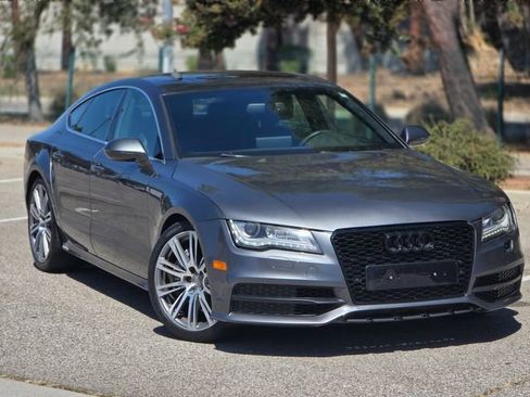 Used 2013 Audi A7 3.0T Prestige w/ Prestige Pkg image 2