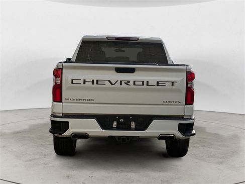 Used 2019 Chevrolet Silverado 1500 Custom image 4