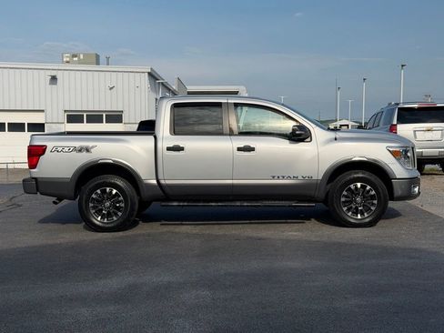 Used 2019 Nissan Titan PRO-4X AWD/4WD image 4