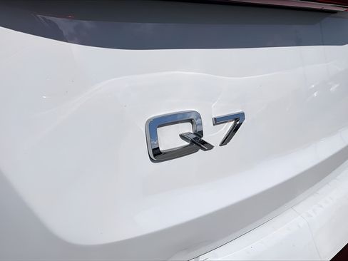 Used 2022 Audi Q7 3.0T Premium AWD/4WD image 30