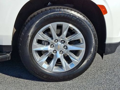 Used 2023 Chevrolet Tahoe Premier AWD/4WD image 11