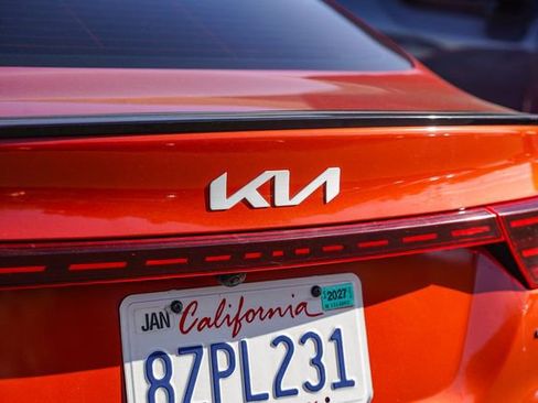 Certified 2022 Kia Forte GT-Line image 12