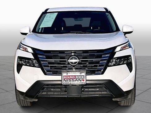 Certified 2024 Nissan Rogue SV image 4