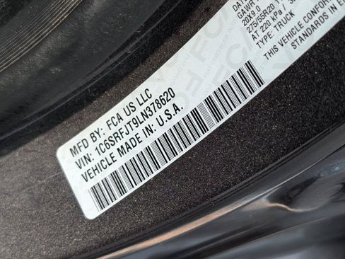 Used 2020 RAM 1500 Laramie w/ Sport Appearance Package AWD/4WD image 43