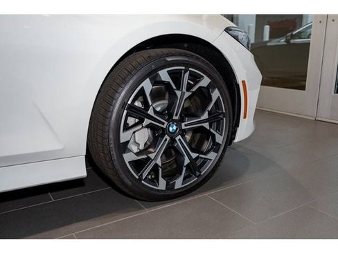 New 2025 BMW 330i xDrive Sedan w/ Convenience Package image 46