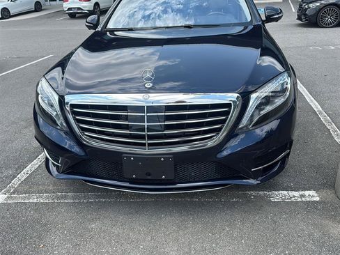 Used 2015 Mercedes-Benz S 550 Sedan image 3