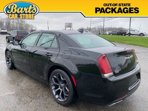 Used 2018 Chrysler 300 S image 4