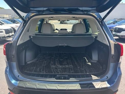 Used 2023 Subaru Forester Limited AWD/4WD image 10
