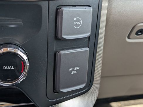 Used 2025 Ford F150 Platinum w/ Equipment Group 703A Plus image 20