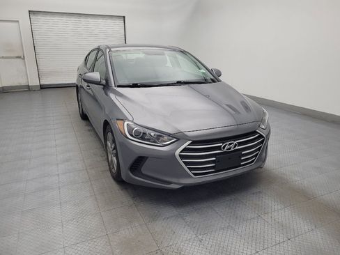 Used 2018 Hyundai Elantra SEL FWD image 14
