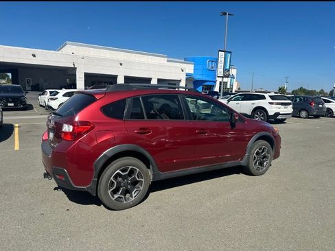 Used 2014 Subaru Crosstrek 2.0i Limited w/ Popular Package #2 AWD/4WD image 3