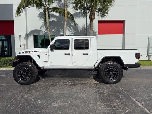 Used 2024 Jeep Gladiator Mojave image 13