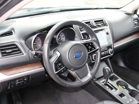 Used 2019 Subaru Outback 2.5i Limited AWD/4WD image 17