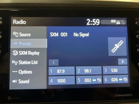 Used 2022 Toyota Tacoma TRD Sport w/ Technology Package RWD image 12