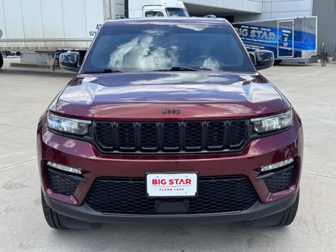 Used 2025 Jeep Grand Cherokee Limited w/ Black Appearance Package RWD image 3