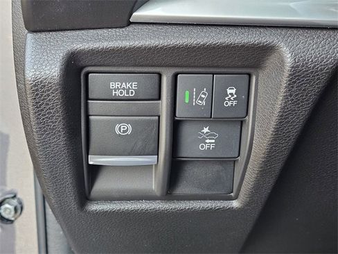 Used 2018 Acura MDX SH-AWD image 25