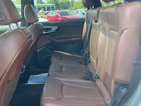 Used 2019 Audi Q7 2.0T Premium Plus w/ Premium Plus Package AWD/4WD image 10
