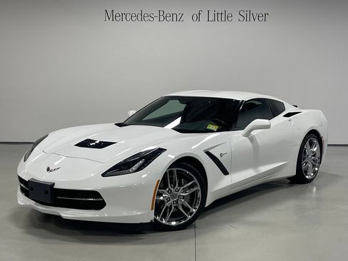Used 2019 Chevrolet Corvette Stingray Coupe w/ Battery Protection Package RWD image 1